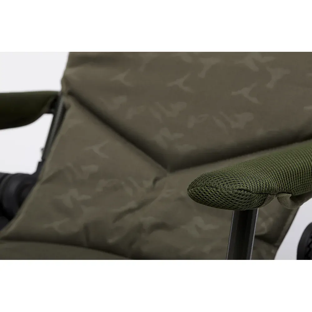 Prologic křeslo Inspire Lite-Pro Recliner Chair with Armrests 140kg